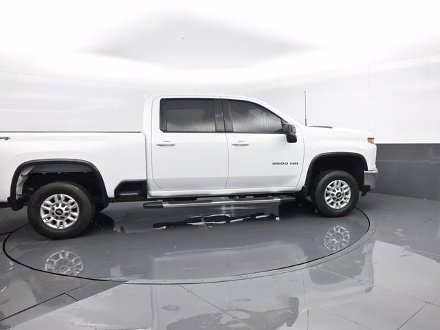2022 Summit White Chevrolet Silverado 2500HD LT 4X4 Truck