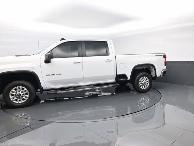 2022 Summit White Chevrolet Silverado 2500HD LT 4X4 Truck