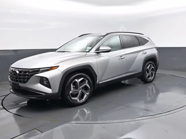 2023 Shimmering Silver Hyundai Tucson Limited AWD SUV
