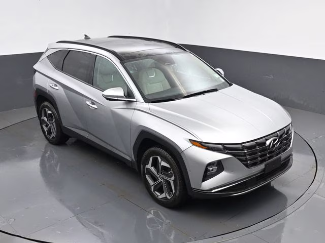 2023 Shimmering Silver Hyundai Tucson Limited AWD SUV
