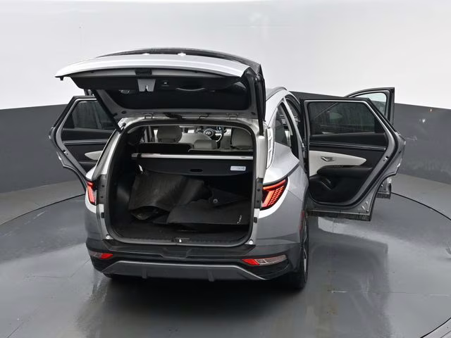 2023 Shimmering Silver Hyundai Tucson Limited AWD SUV