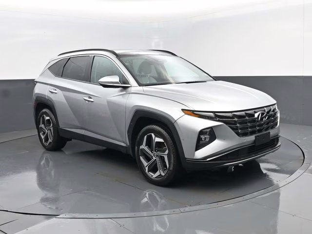 2023 Shimmering Silver Hyundai Tucson Limited AWD SUV