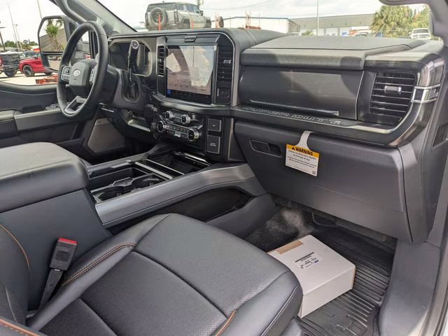 2026 Avalanche Ford Super Duty F-450 DRW Lariat 4X4 Chassis