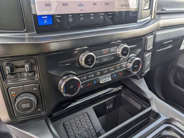 2026 Avalanche Ford Super Duty F-450 DRW Lariat 4X4 Chassis