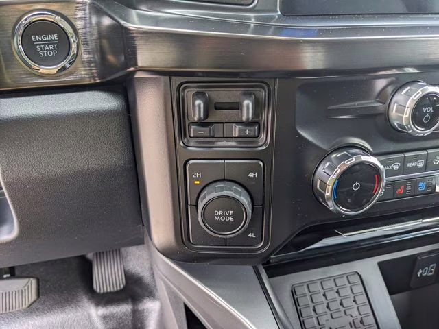 2026 Avalanche Ford Super Duty F-450 DRW Lariat 4X4 Chassis