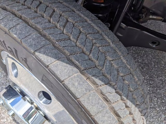 2026 Avalanche Ford Super Duty F-450 DRW Lariat 4X4 Chassis