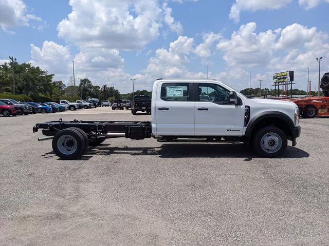 2026 Oxford White Ford Super Duty F-450 DRW XL 4X4 Chassis