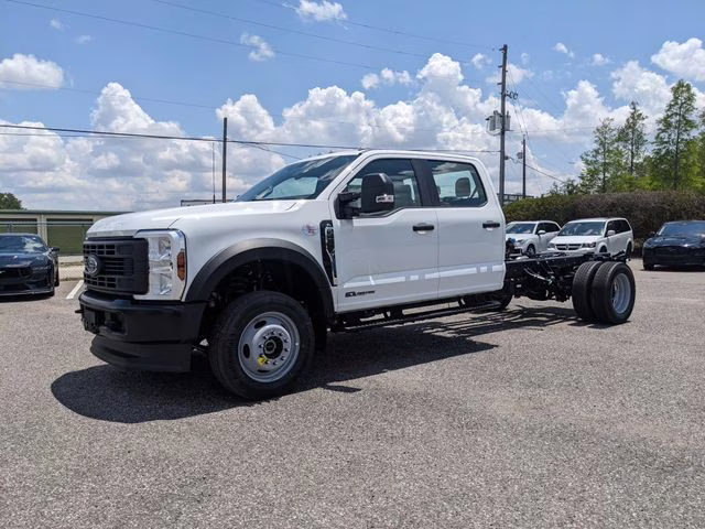 2026 Oxford White Ford Super Duty F-450 DRW XL 4X4 Chassis