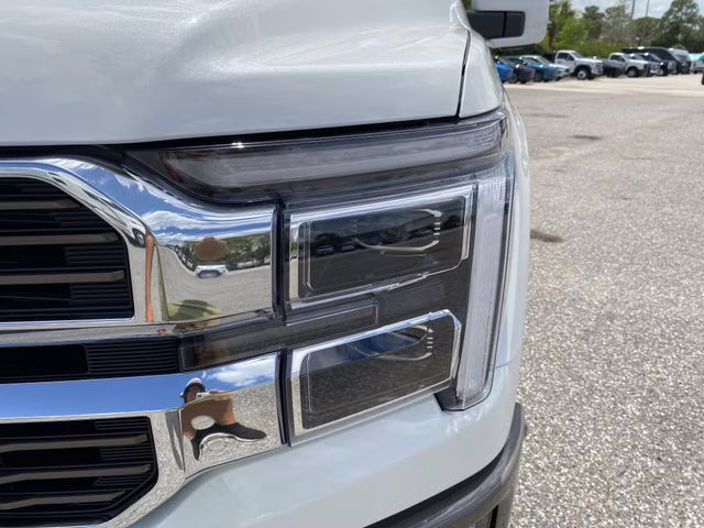 2026 Star White Metallic Tri-Coat Ford F-150 King Ranch 4X4 Truck