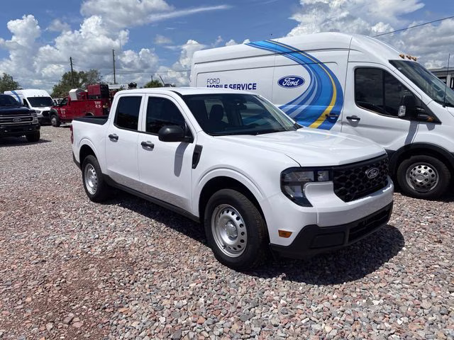 2025 Oxford White Ford Maverick XL AWD Truck