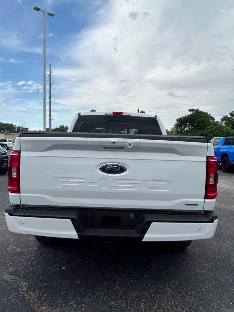 2023 Oxford White Ford F-150 XLT 4X4 Truck