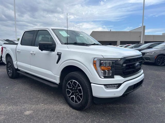 2023 Oxford White Ford F-150 XLT 4X4 Truck
