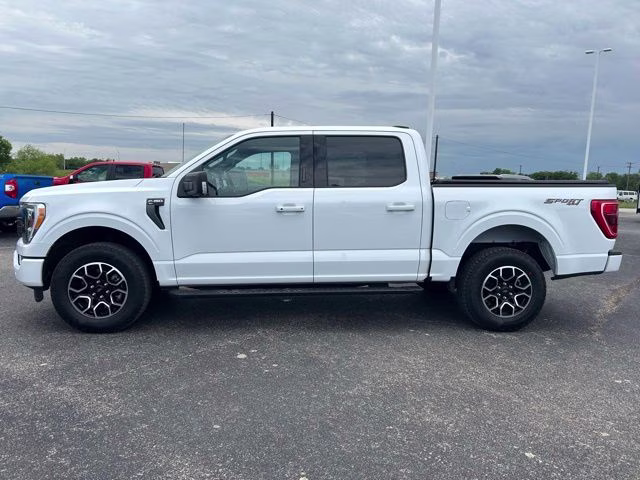 2023 Oxford White Ford F-150 XLT 4X4 Truck
