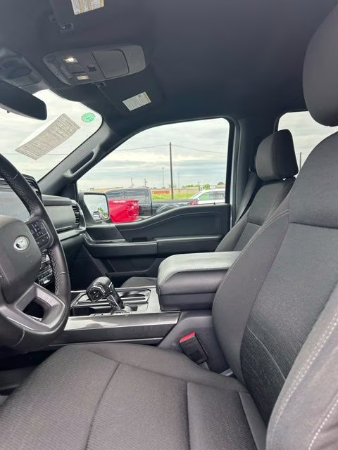 2023 Oxford White Ford F-150 XLT 4X4 Truck