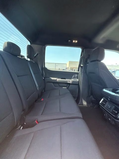 2023 Oxford White Ford F-150 XLT 4X4 Truck