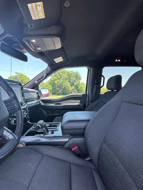 2023 Oxford White Ford F-150 XLT 4X4 Truck