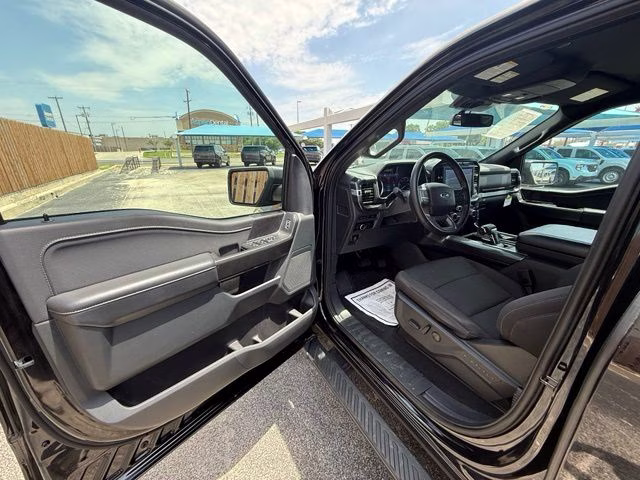 2023 Black Metallic Ford F-150 XLT 4X4 Truck