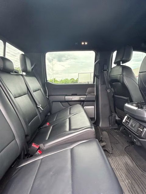 2023 Oxford White Ford F-150 XLT 4X4 Truck