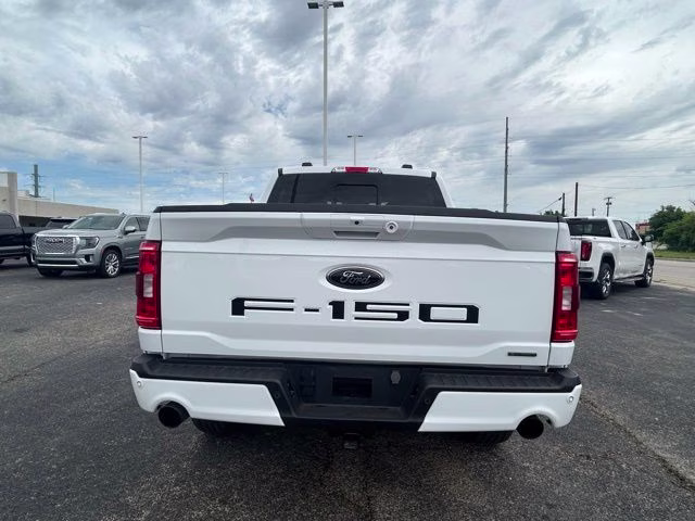 2023 Oxford White Ford F-150 XLT 4X4 Truck