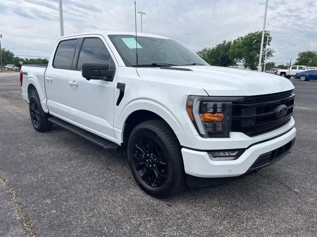 2023 Oxford White Ford F-150 XLT 4X4 Truck