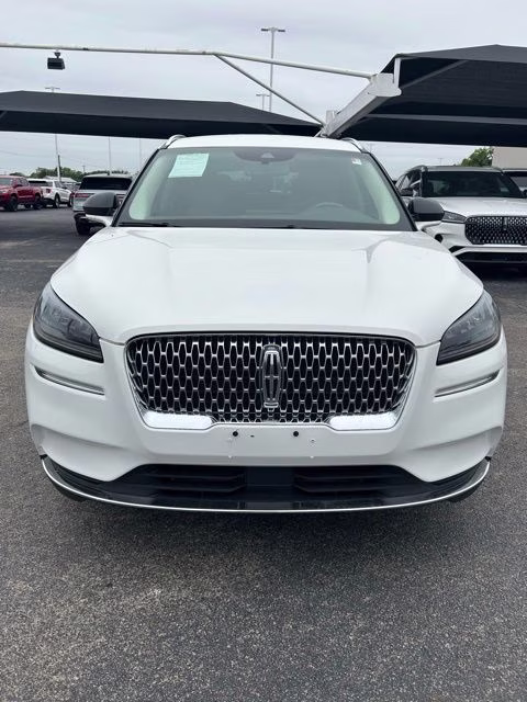 2022 White Metallic Lincoln Corsair Standard FWD SUV