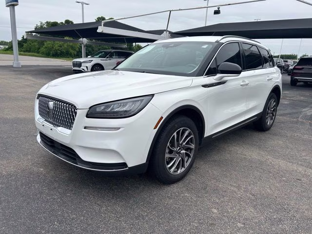 2022 White Metallic Lincoln Corsair Standard FWD SUV