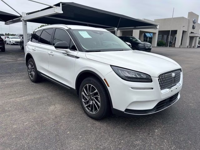 2022 White Metallic Lincoln Corsair Standard FWD SUV