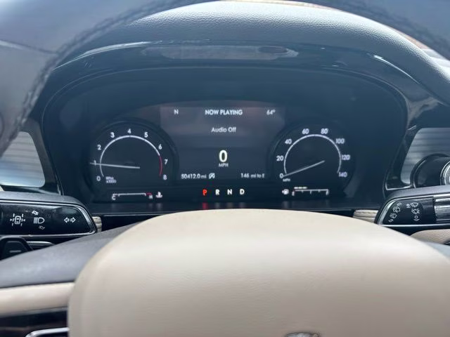 2022 White Metallic Lincoln Corsair Standard FWD SUV