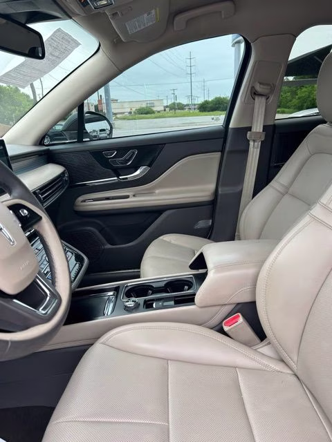 2022 White Metallic Lincoln Corsair Standard FWD SUV