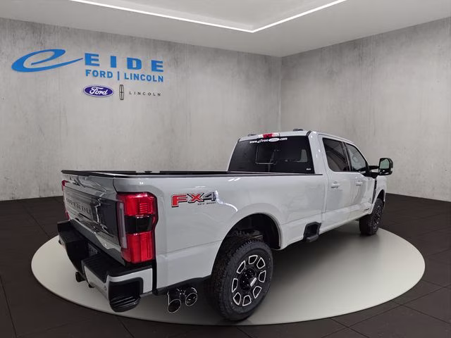 2026 Avalanche Ford Super Duty F-350 SRW Platinum 4X4 Truck