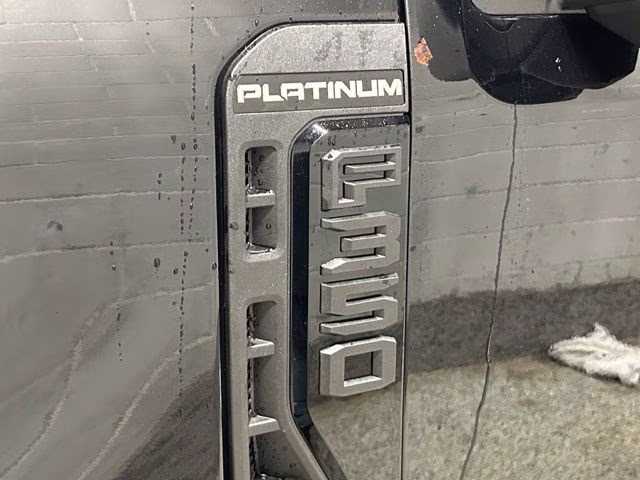 2026 Agate Black Metallic Ford Super Duty F-350 DRW Platinum 4X4 Truck
