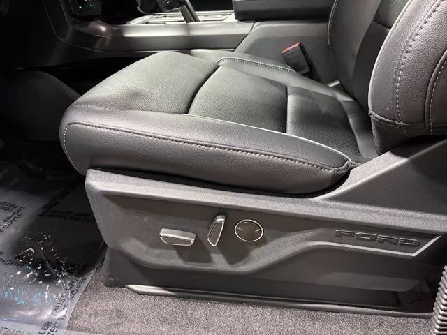 2026 Agate Black Metallic Ford F-150 Lariat Black Appearance 4X4 Truck