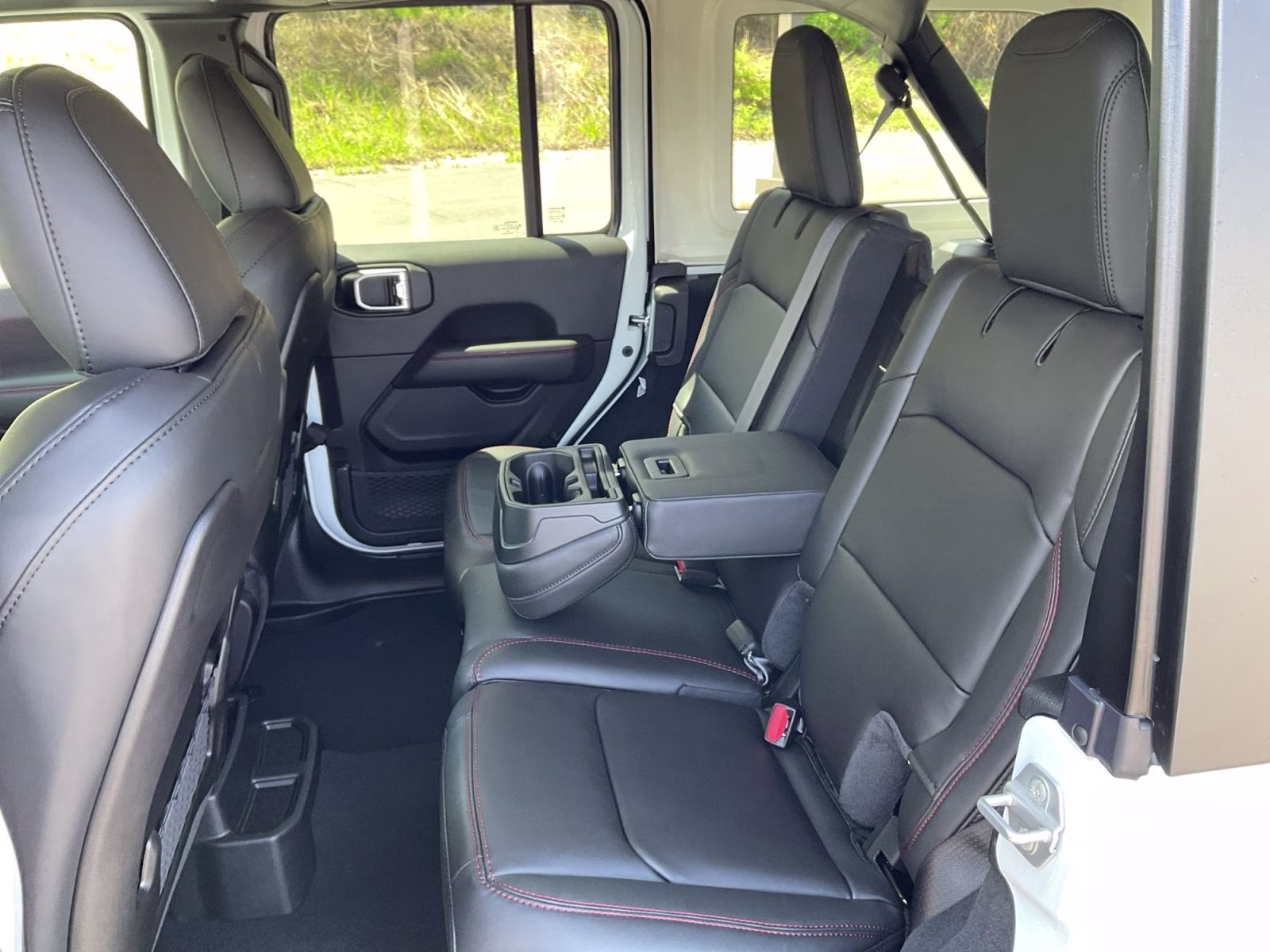 2026 Bright White Clearcoat Jeep Wrangler Rubicon 4X4 SUV