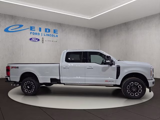 2026 Avalanche Ford Super Duty F-350 SRW Platinum 4X4 Truck