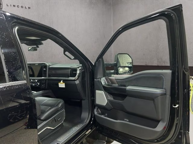 2026 Agate Black Metallic Ford Super Duty F-350 DRW Platinum 4X4 Truck