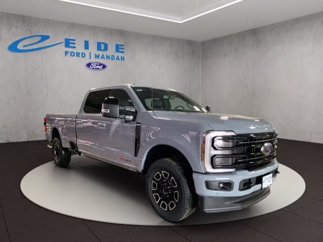 2026 Ford F-350 Platinum 4x4 Crew Cab 8' Box SRW's photo