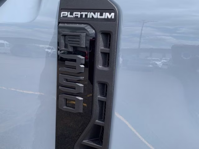 2026 Glacier Gray Metallic Tri-Coat Ford Super Duty F-350 SRW Platinum 4X4 Truck