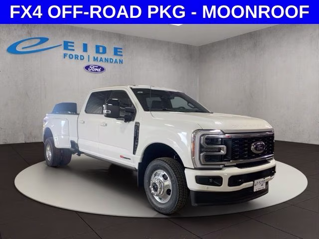 2026 Star White Metallic Tri-Coat Ford Super Duty F-350 DRW Platinum 4X4 Truck