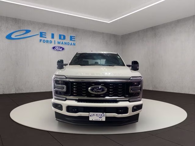 2026 Star White Metallic Tri-Coat Ford Super Duty F-350 DRW 4X4 Truck