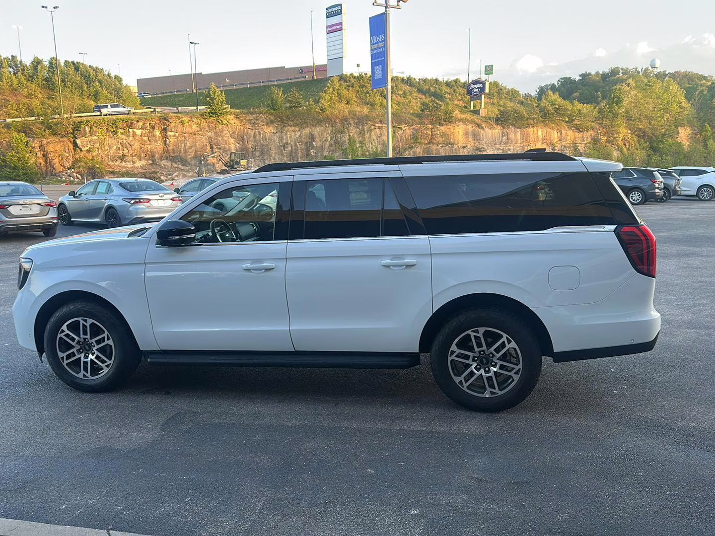 2025 Agate Black Ford Expedition Max Active 4X4 SUV