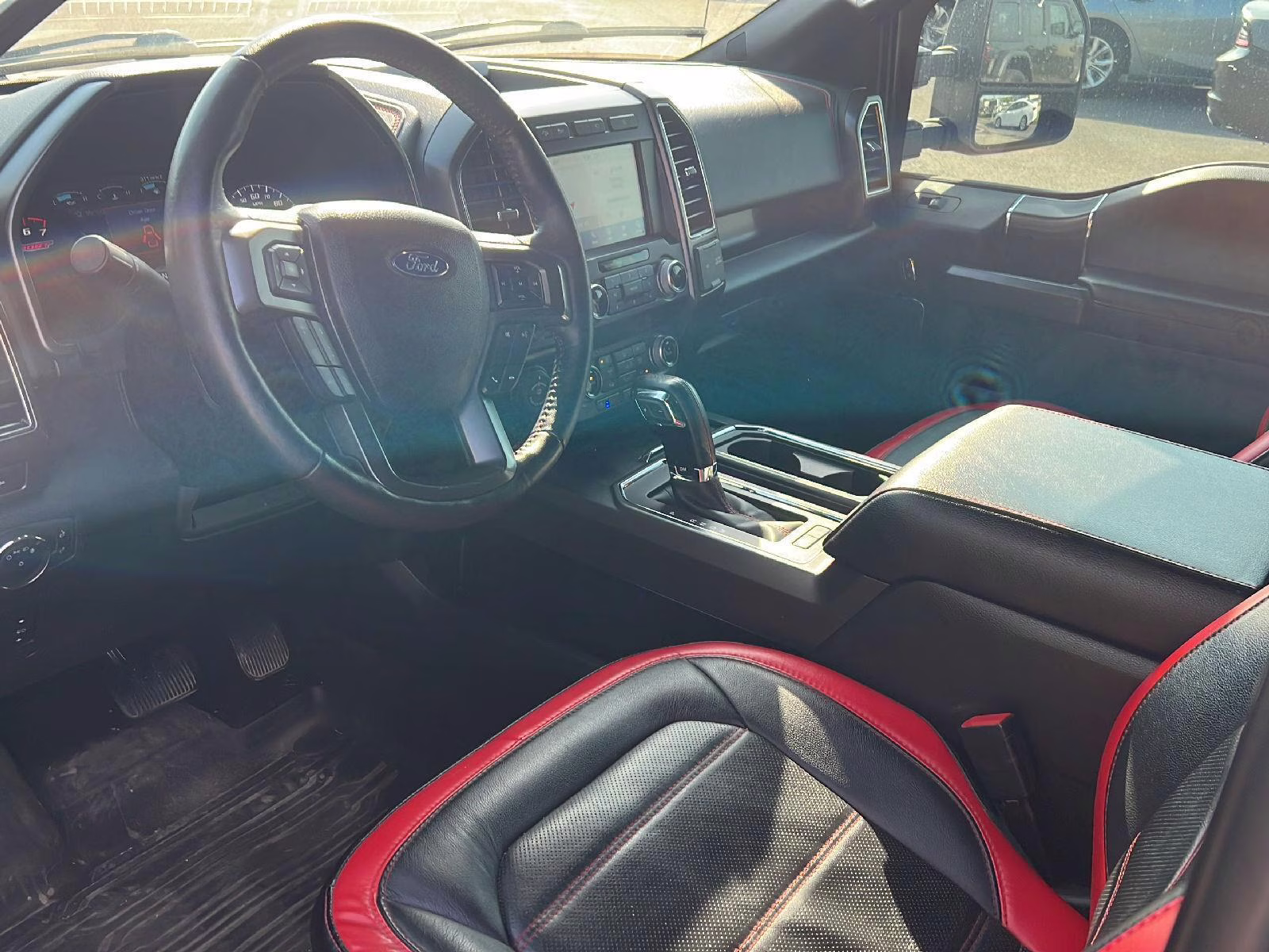 2020 Iconic Silver Ford F-150 LARIAT 4X4 Truck