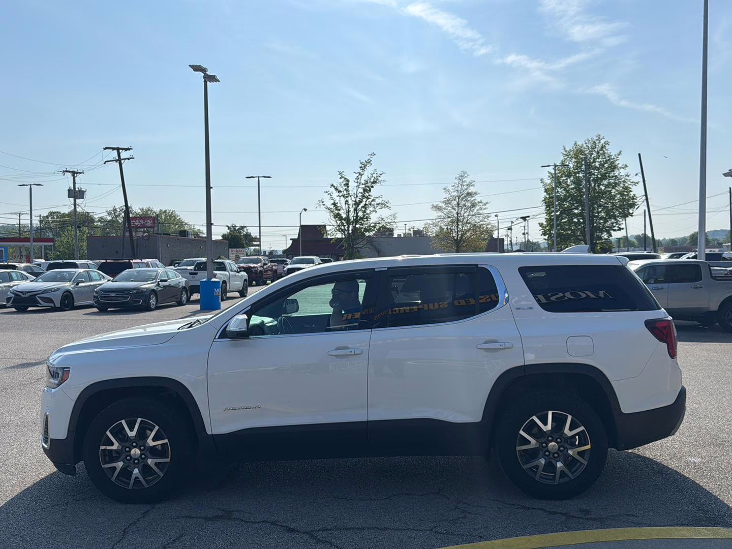 2020 Summit White GMC Acadia SLE AWD 4 Door