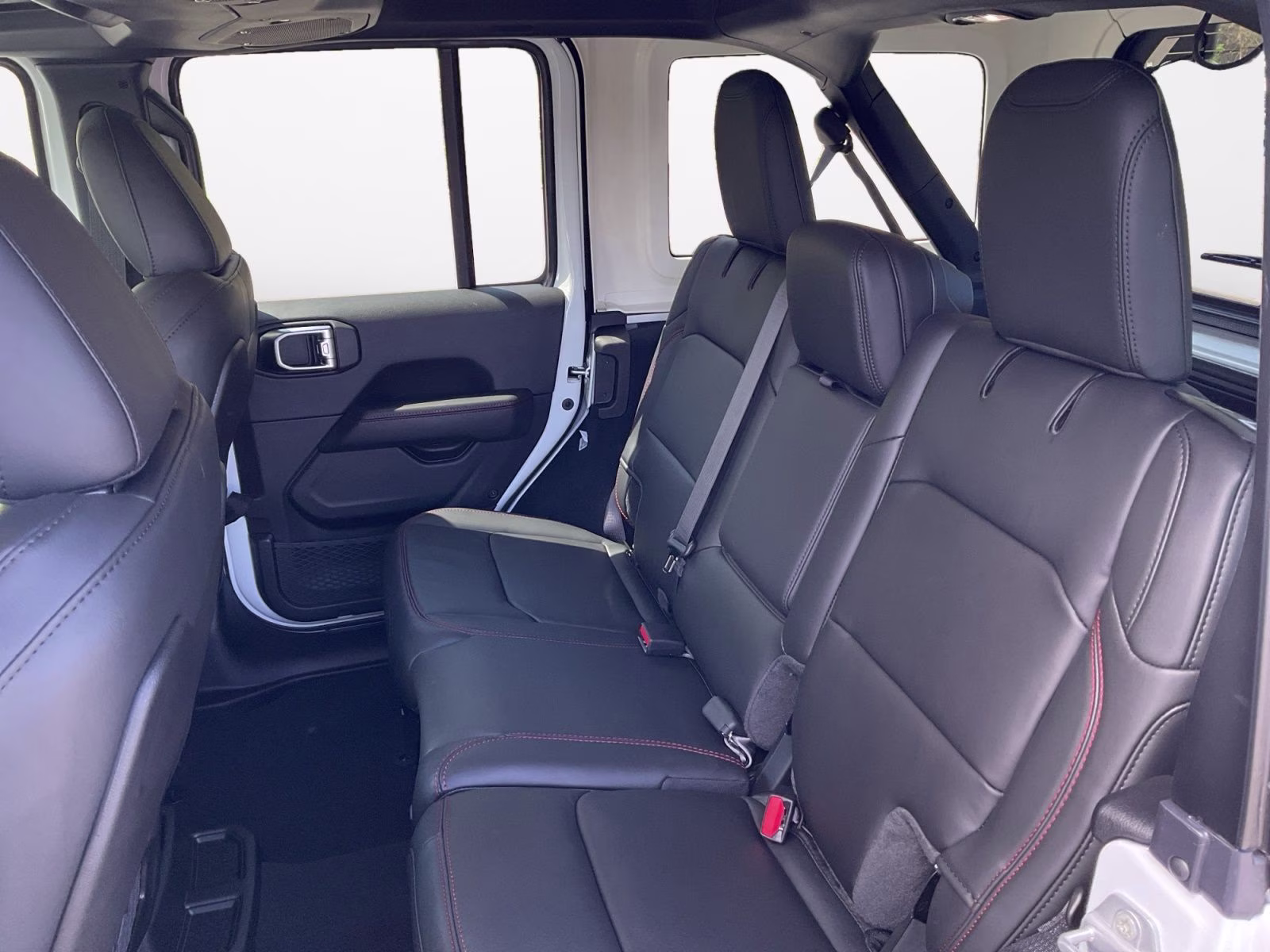 2026 Bright White Clearcoat Jeep Wrangler Rubicon 4X4 SUV