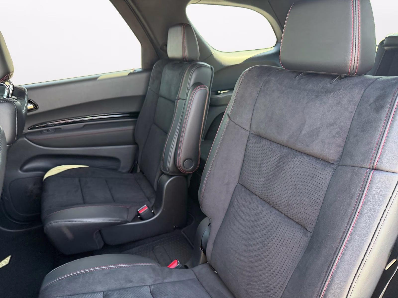 2026 DB Black Crystal Clearcoat Dodge Durango AWD SUV