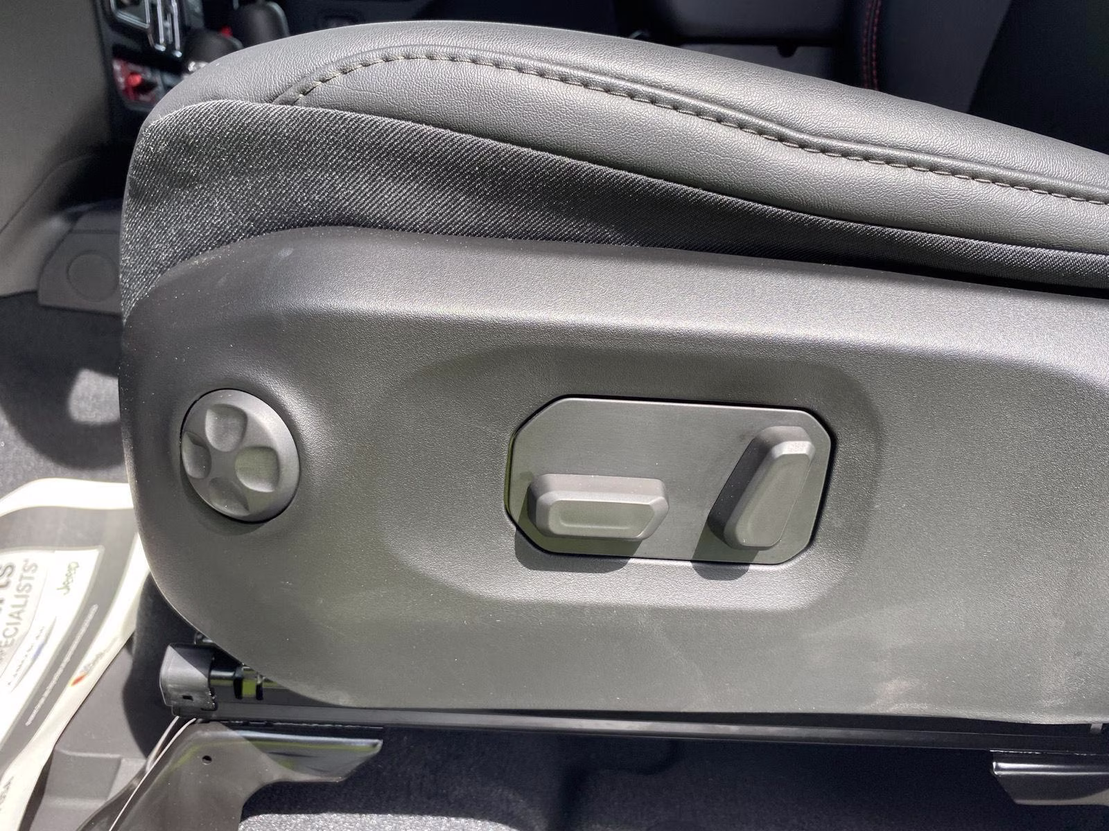 2026 Bright White Clearcoat Jeep Wrangler Rubicon 4X4 4-door