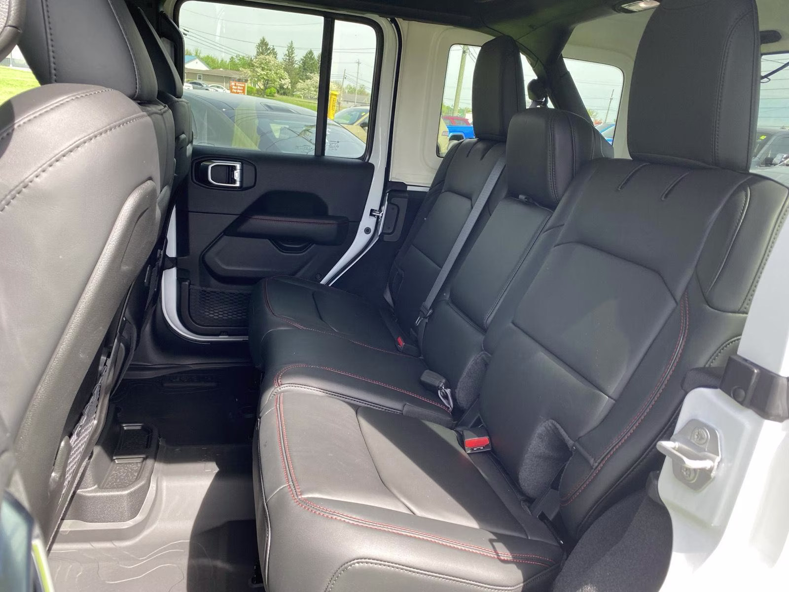 2026 Bright White Clearcoat Jeep Wrangler Rubicon 4X4 4-door