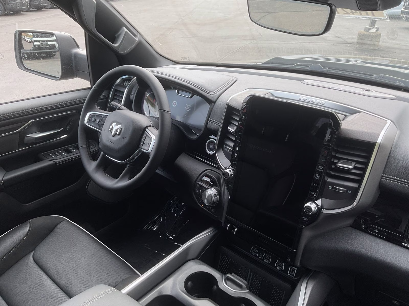 2026 Diamond Black Crystal Pearlcoat Ram 1500 Laramie 4X4 Truck