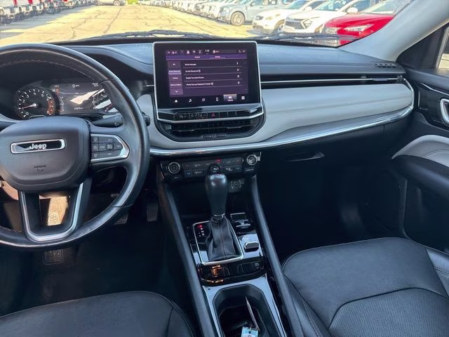 2022 Sting-Gray Clearcoat Jeep Compass Limited 4X4 SUV