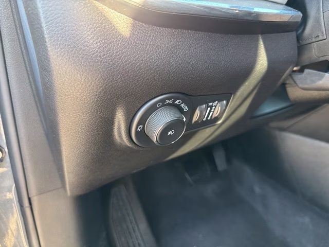 2022 Sting-Gray Clearcoat Jeep Compass Limited 4X4 SUV