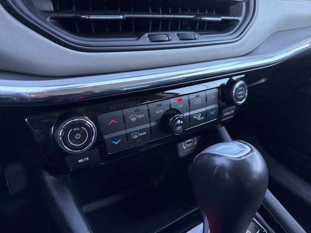 2022 Sting-Gray Clearcoat Jeep Compass Limited 4X4 SUV